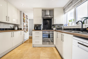 Kitchen- click for photo gallery